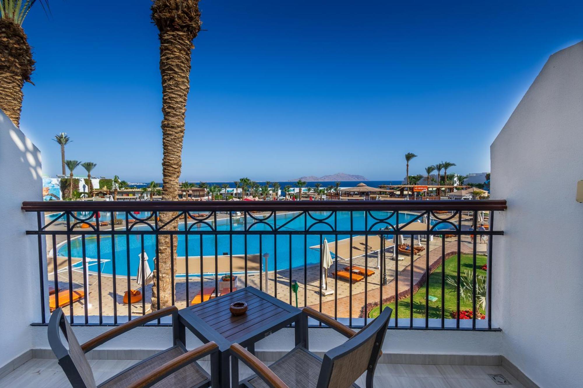 Sultan Gardens Resort Sharm El Sheikh Luaran gambar Balcony of a hotel room